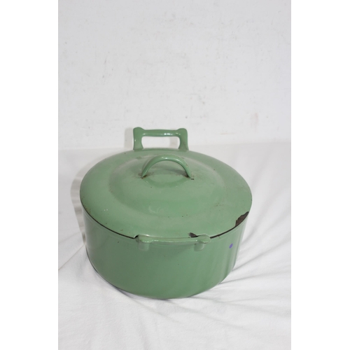 647 - VINTAGE ENAMEL F.E BELIGUM 33B LIDDED POT
33 X 20CM