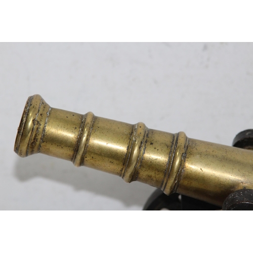 956 - VINTAGE BRASS MODEL CANNON
46 X 15 X 18CM