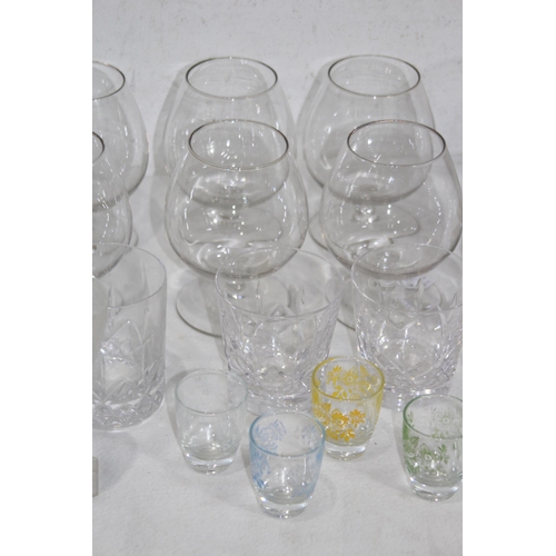 380 - QUANTITY OF GOOD GLASSWARE