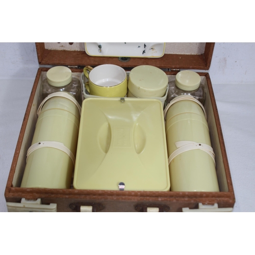 614 - CASED PICNIC SET