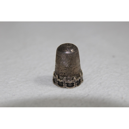 1014 - CHARLES HORNER SILVER THIMBLE - CHESTER 1903 AND ONE OTHER