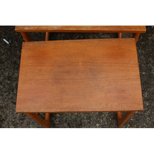 12 - REMPLOY ELM TEA TROLLEY AND NEST OF TABLES
75 X 45 X 71CM