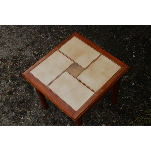 13 - RETRO TILED TOPPED COFFEE TABLE AND TILE TOPPED NEST OF TABLES 
46 X 38 X 88CM