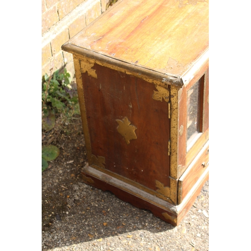 14 - VINTAGE HARD WOOD CAPTAINS CUPBOARD
75 X 38 X 53CM