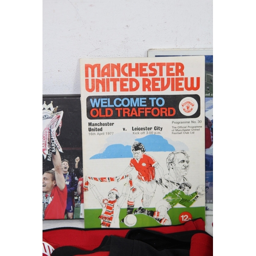 635 - QUANTITY OF MAN UTD EPHEMERA INCLUDING 4 SHIRTS