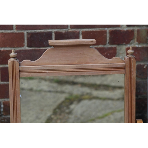 65 - VINTAGE PINE TRUNK TOWEL RAIL & MIRROR
77 X 48 X 60CM