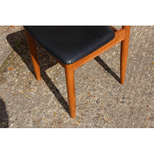 6 - SET OF 4 SCHREIBER DINING CHAIRS
44 X 46 X 75CM