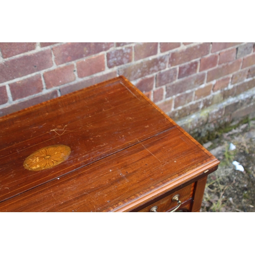 98 - ANTIQUE EDWARDIAN WRITING DESK
60 X 70 X 72CM