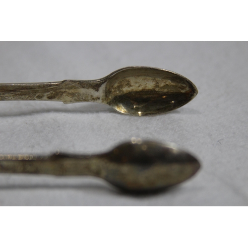 1139 - SILVER SUGAR TONGS - 54G - LONDON 1819 - SOLOMON HOUGHAM SOLOMON ROYES AND JOHN DIX