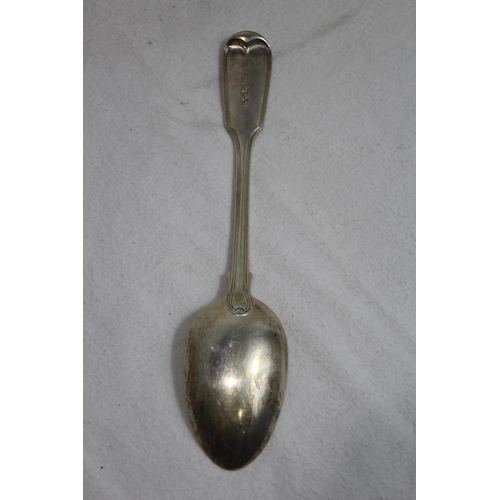 1140 - SILVER SERVING SPOON - 83G - LONDON 1851