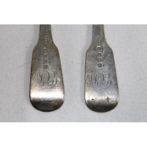 1141 - PAIR OF SILVER DINNER FORKS - 148.5G - LONDON 1816 - ROBERT RUTLAND