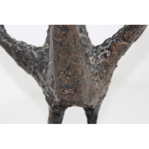 960 - BRONZE SCULTURE 'BIRD 1965 - CHRISTOPHER WREN'
27 X 19CM