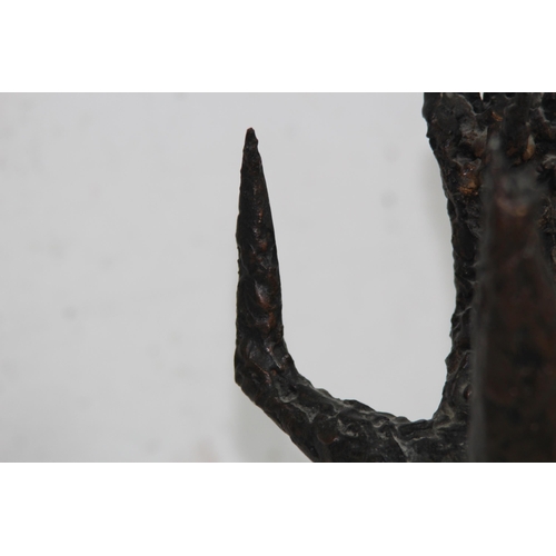 960 - BRONZE SCULTURE 'BIRD 1965 - CHRISTOPHER WREN'
27 X 19CM