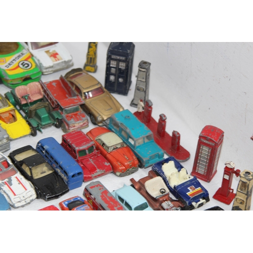 707 - LARGE QUANTITY OF VINTAGE DI CAST INCLUDING DINKY AND CORGI ETC