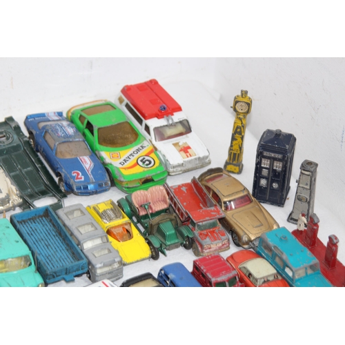 707 - LARGE QUANTITY OF VINTAGE DI CAST INCLUDING DINKY AND CORGI ETC