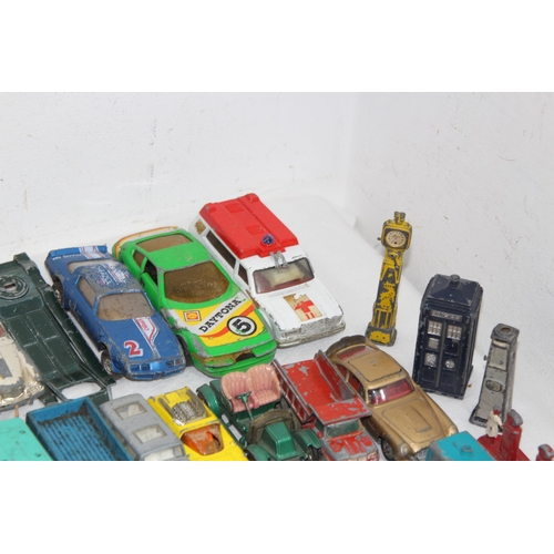 707 - LARGE QUANTITY OF VINTAGE DI CAST INCLUDING DINKY AND CORGI ETC