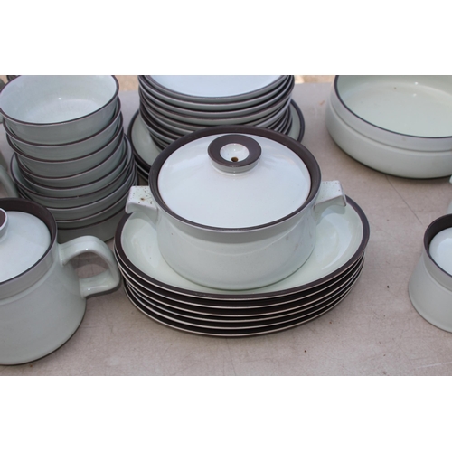 385 - LARGE QUANTITY OF DENBY DINNER SERVICE