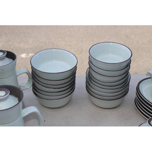 385 - LARGE QUANTITY OF DENBY DINNER SERVICE