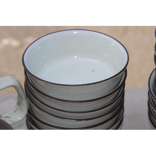 385 - LARGE QUANTITY OF DENBY DINNER SERVICE