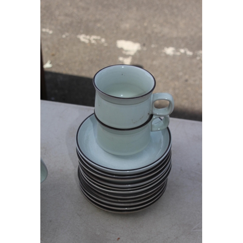 385 - LARGE QUANTITY OF DENBY DINNER SERVICE