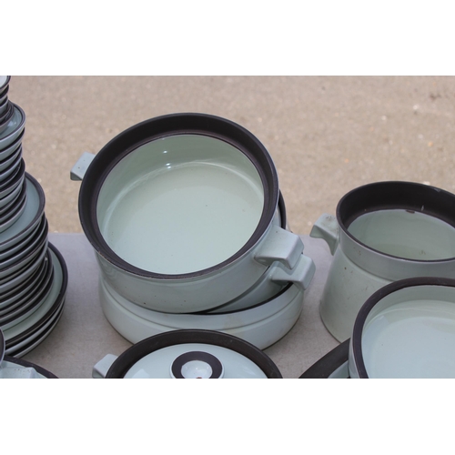 385 - LARGE QUANTITY OF DENBY DINNER SERVICE