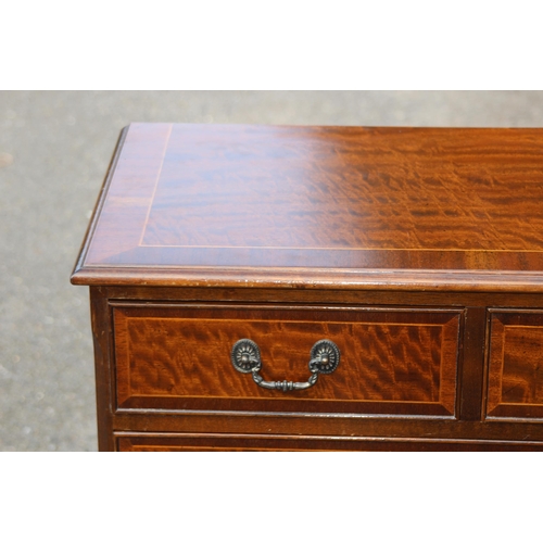 4 - VINTAGE REPRODUCTION CHEST OF DRAWERS 
76 X 41 X 74CM