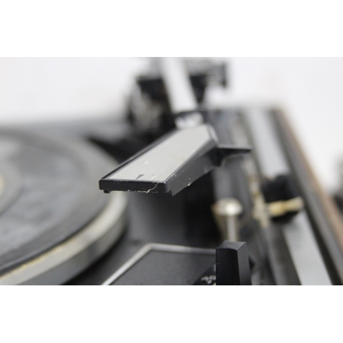 800 - GARRARD TURNTABLE R925