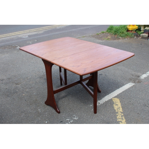 74 - G PLAN DROP LEAF DINING TABLE
136 X 91 X 72CM