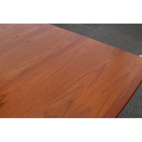 74 - G PLAN DROP LEAF DINING TABLE
136 X 91 X 72CM