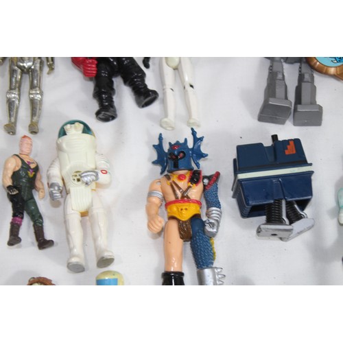 582 - QUANTITY OF STAR WARS AND SPACE FIGURES