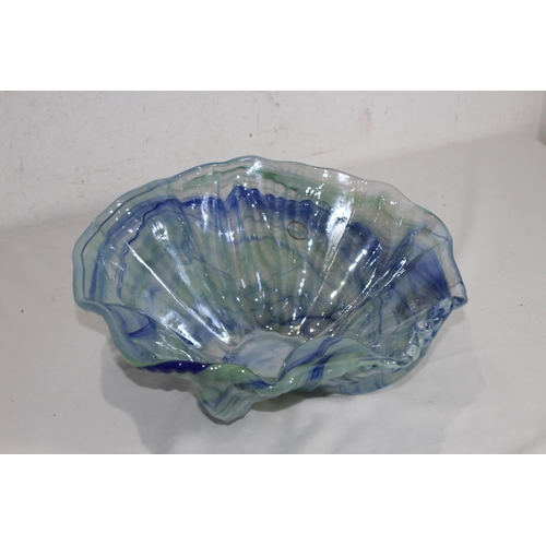 Lot 807       