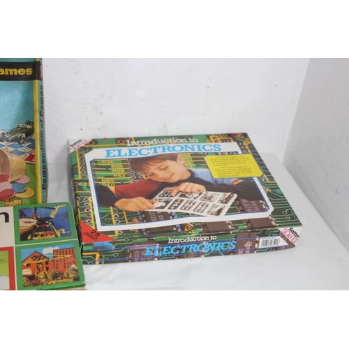 583 - QUANTITY VINTAGE JIGSAW PUZZLES