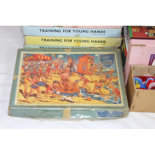 583 - QUANTITY VINTAGE JIGSAW PUZZLES