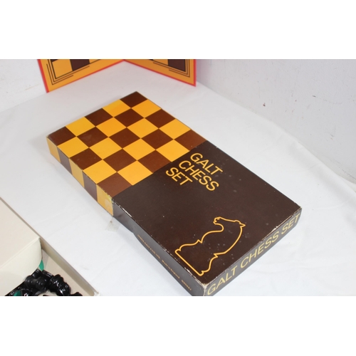 588 - QUANTITY OF CHESS SET AND DRAUGHTS