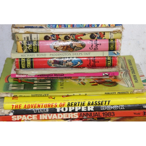 592 - QUANTITY OF CHILDRENS BOOKS