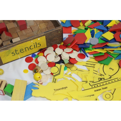 594 - QUANTITY OF CHILDRENS TOY BRICKS ETC