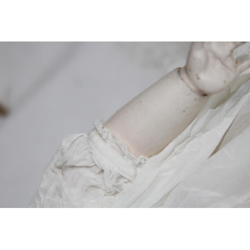 597 - 4 X VINTAGE DOLLS