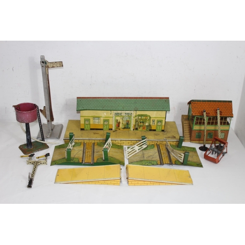 599 - QUANTITY OF VINTAGE METAL RAILWAY BUILDINGS ETC