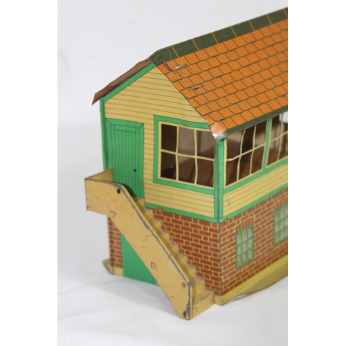 599 - QUANTITY OF VINTAGE METAL RAILWAY BUILDINGS ETC