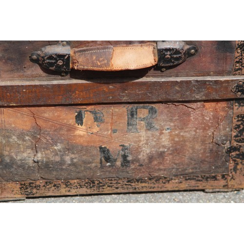 22 - VINTAGE  DOPNE TOPED CHEST
77 X 45 X 60CM