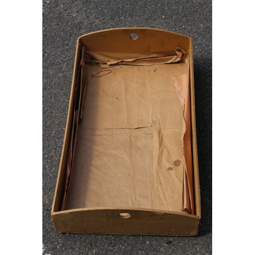 22 - VINTAGE  DOPNE TOPED CHEST
77 X 45 X 60CM