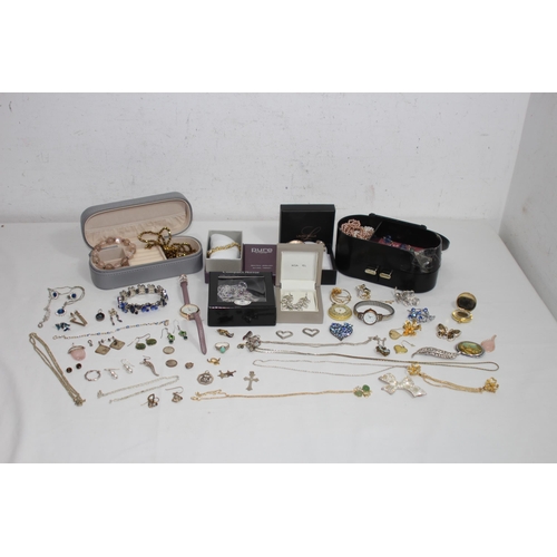 423 - BOX OF COSTUME JEWELLERY INCLUDING SILVER