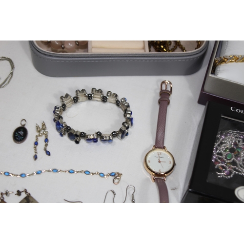 423 - BOX OF COSTUME JEWELLERY INCLUDING SILVER