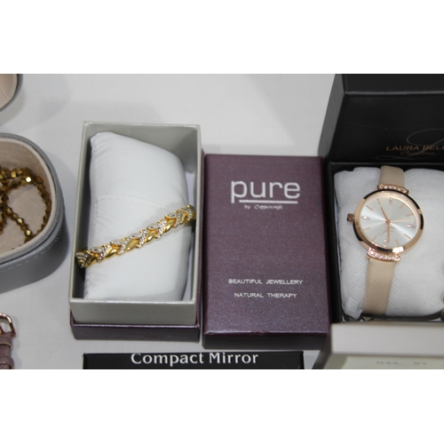 423 - BOX OF COSTUME JEWELLERY INCLUDING SILVER