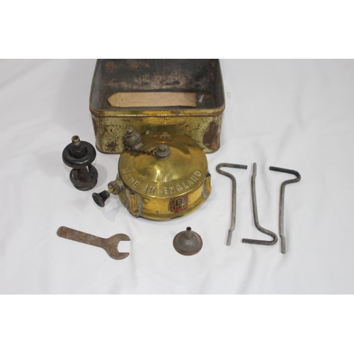 426 - VINTAGE PRIMUS STOVE
