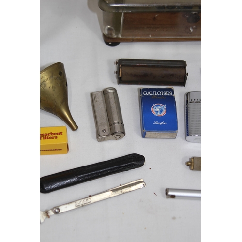 431 - QUANTITY OF VINTAGE SMOKING ITEMS