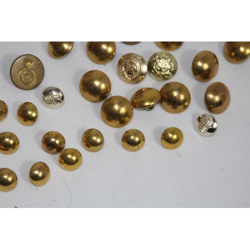 761 - QUANTITY OF MILITARY ITEMS INCLUDING CITATION, BADGES, BUTTONS ETC