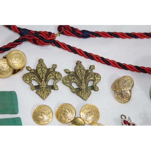 761 - QUANTITY OF MILITARY ITEMS INCLUDING CITATION, BADGES, BUTTONS ETC