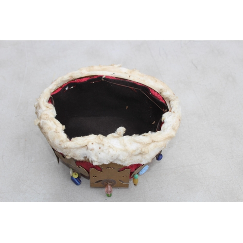 763 - 2 X RENACTMENT CROWNS AND SWORDS