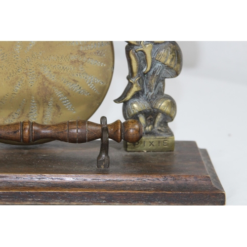 439 - VINTAGE GONG
28 X 18CM